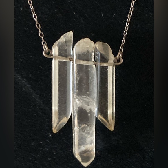CLEAR CRYSTAL QUARTZ NECKLACES - Picture 7 of 16